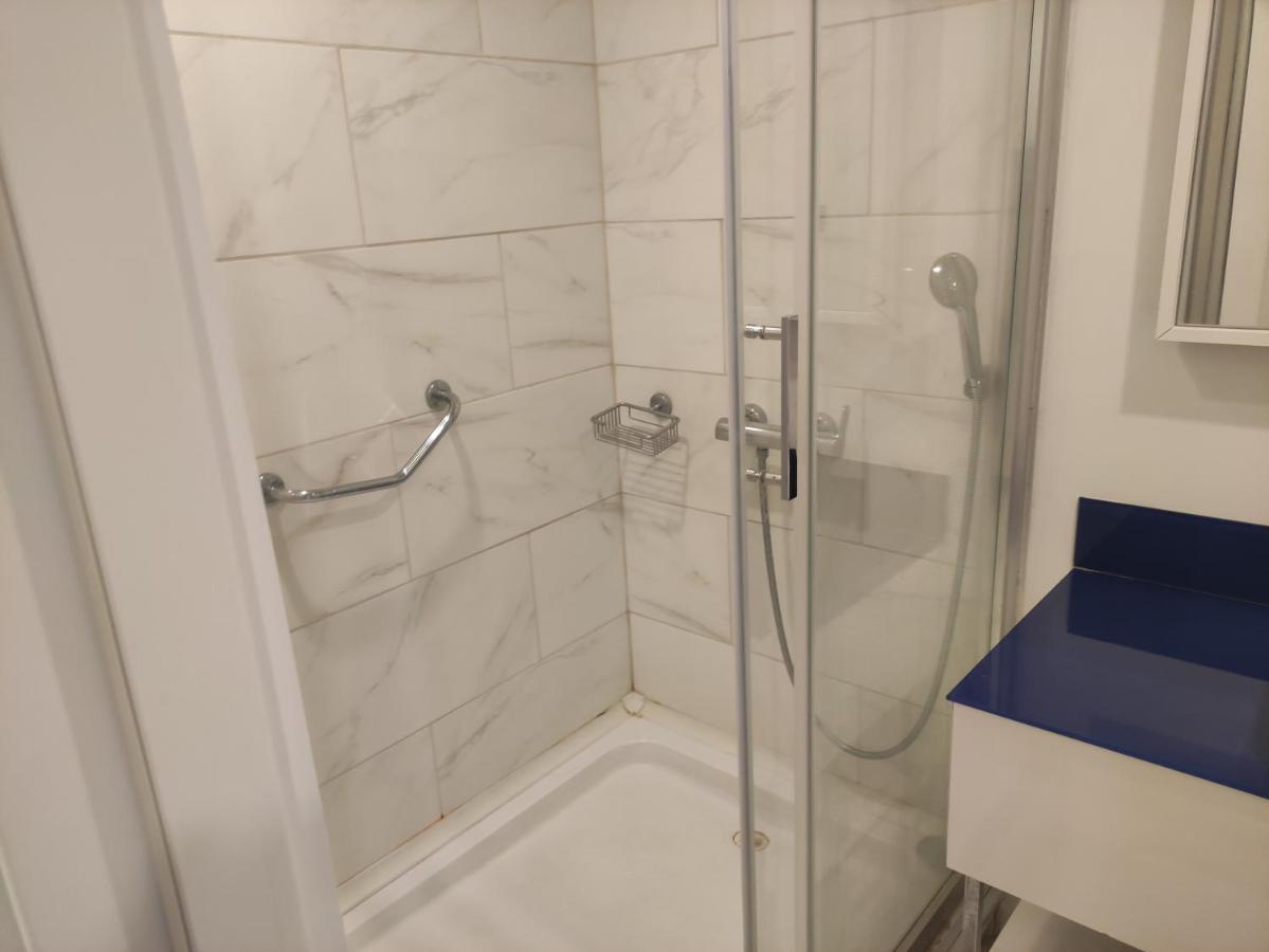 Apartament Orbi City- Ximshiashvili 7 บาทูมิ ภายนอก รูปภาพ