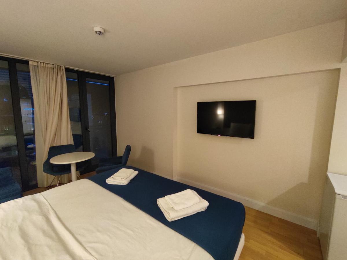 Apartament Orbi City- Ximshiashvili 7 บาทูมิ ภายนอก รูปภาพ